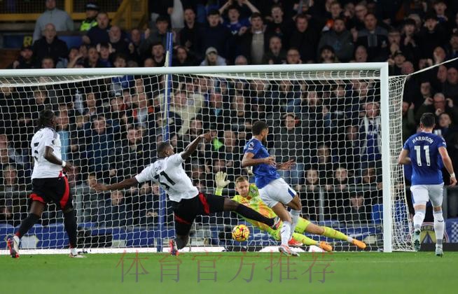 贝斯特助攻 马塔诺维奇推射破门 贝斯特助攻 马塔诺维奇推射破门